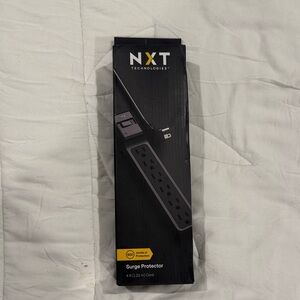 NXt technologies 4ft 6 outlet surge protector